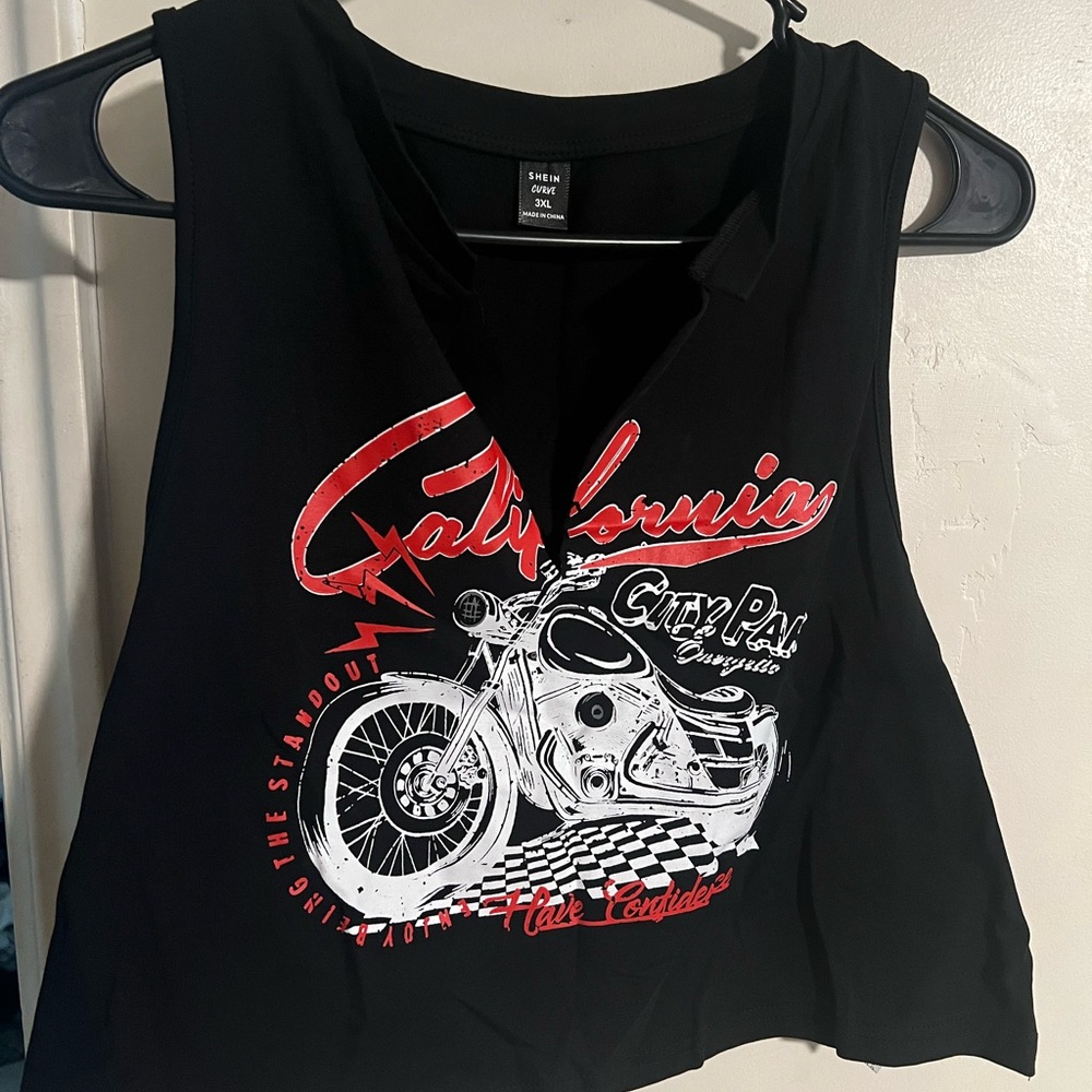Crop Top - Picture 4 of 4